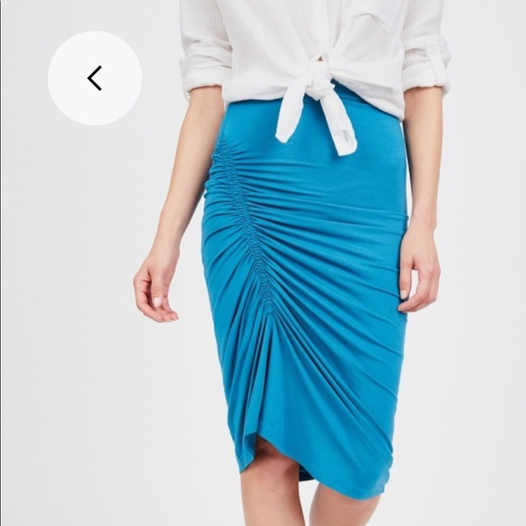 🛍 Ruched Skirt - Picture 7 of 7